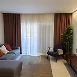 211 Apartamento Moderno Com Vista Para A Piscina No Centro Da Cidade