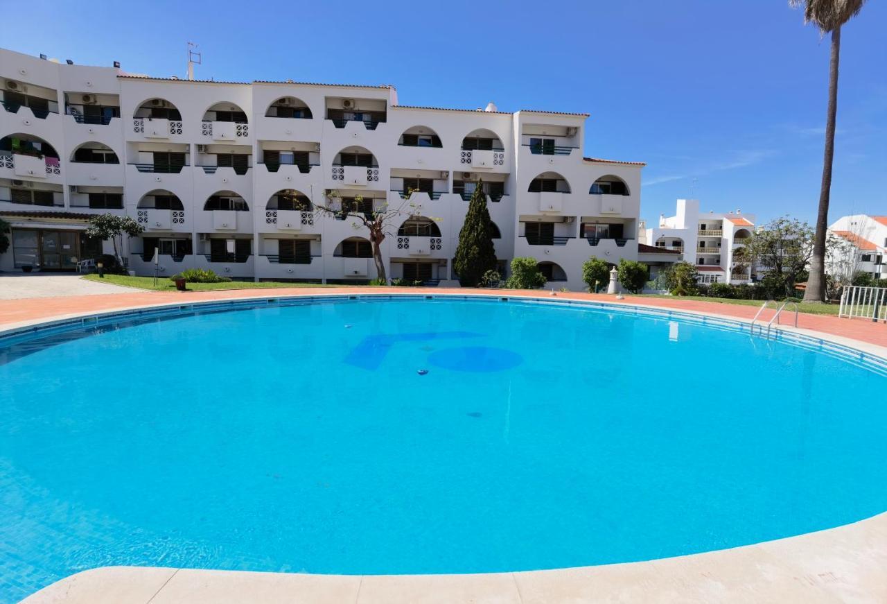 211 Moderno Com Vista A Piscina No Centro Da Albufeira