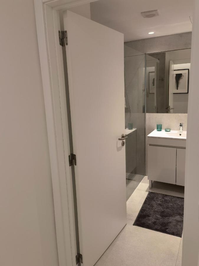 211 Moderno Com Vista A Piscina No Centro Da Apartment *