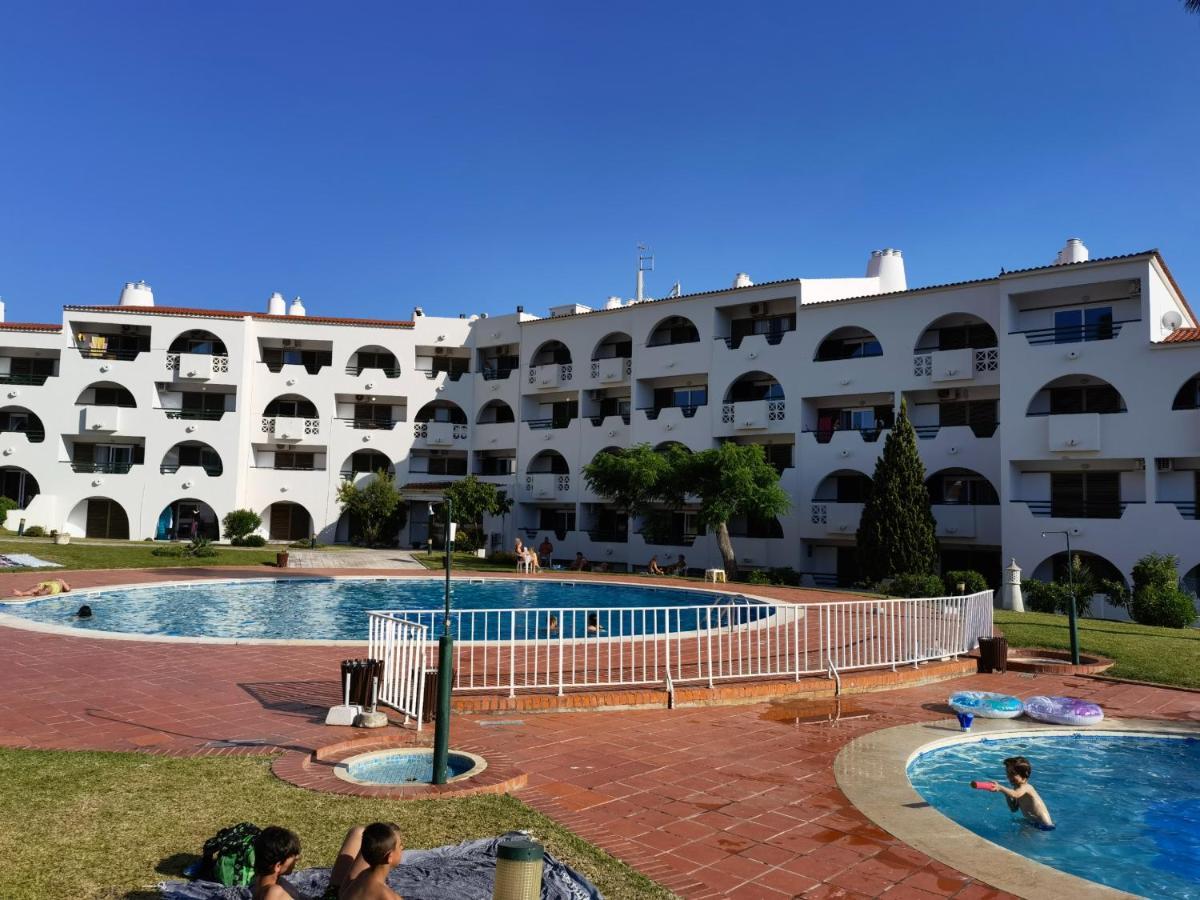 Apartment 211 Moderno Com Vista A Piscina No Centro Da
